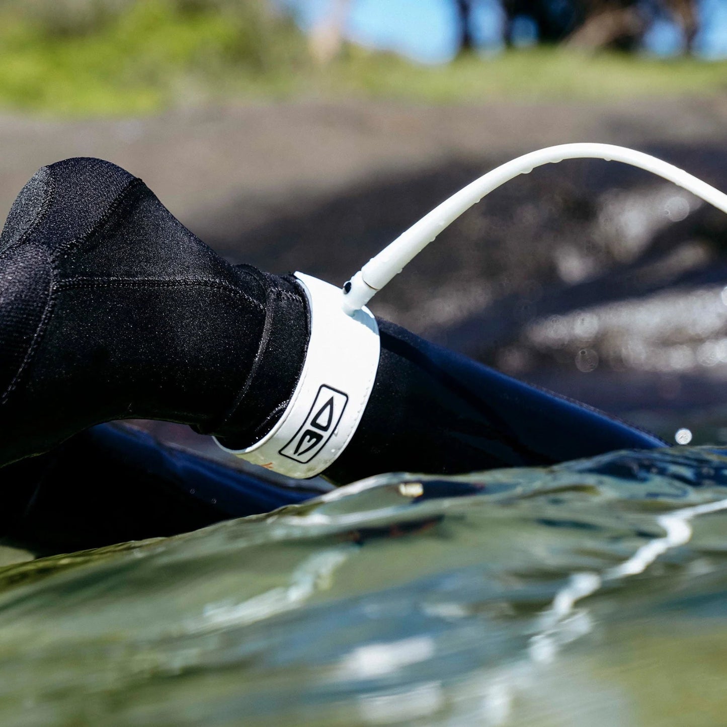 Ocean & Earth 6ft Slim Line One-Xt Ultra Light Pro Comp Surf Leash