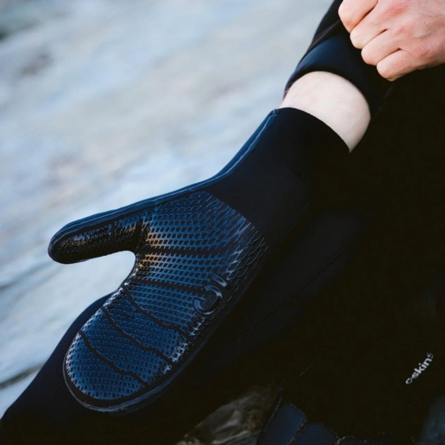 C-Skins Wired+ 7mm LQS Mitts - Black