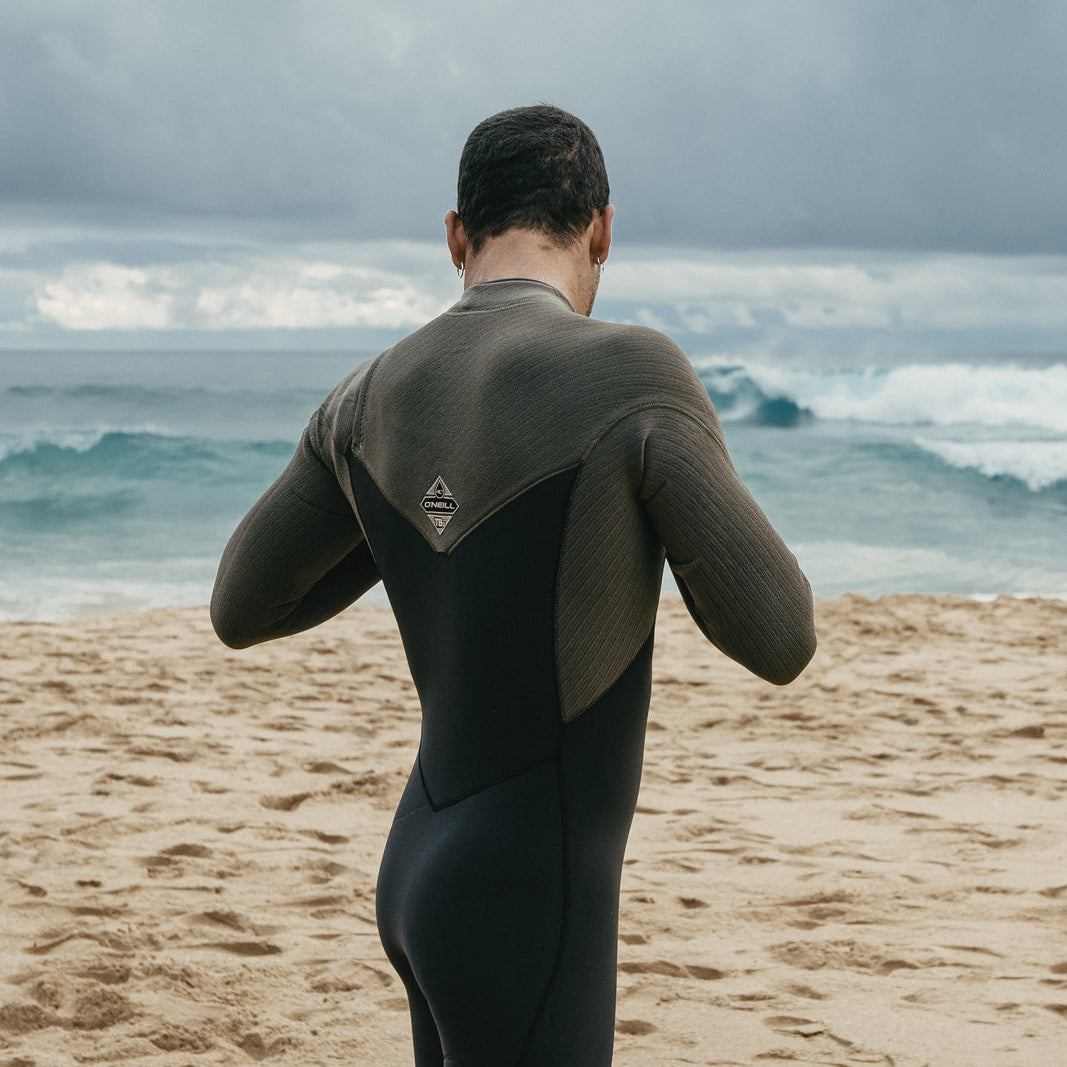 O'Neill Hyperfreak 4/3+mm Chest Zip Wetsuit 2026 - Raven/Army