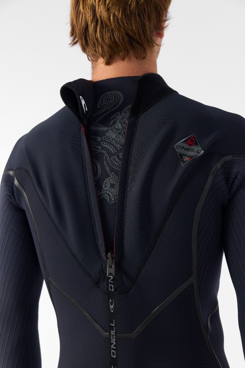 O'Neill Hyperfreak Fire 5/4+mm Back Zip Winter Wetsuit 2026 - Black