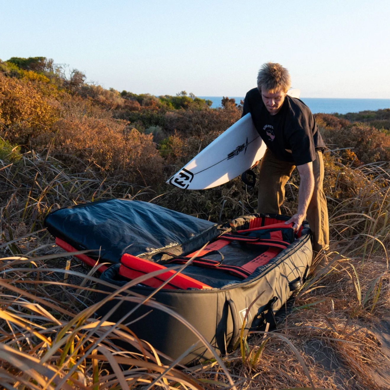 Ocean & Earth Apex Fish/Shortboard Travel Cover (5 Boards) - Black