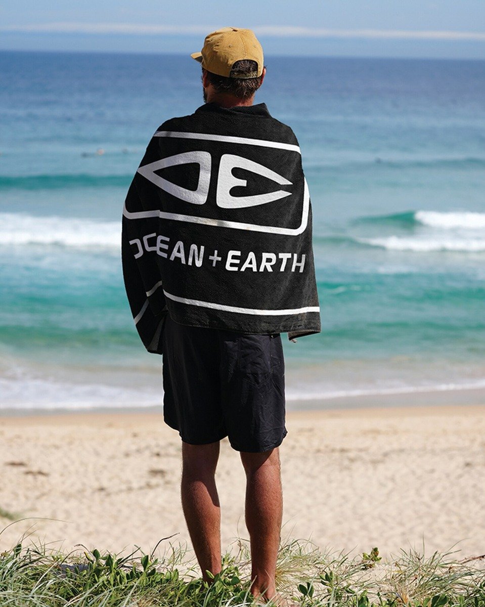 Ocean & Earth Mens Priority Beach Towel Black -  One Size - View On