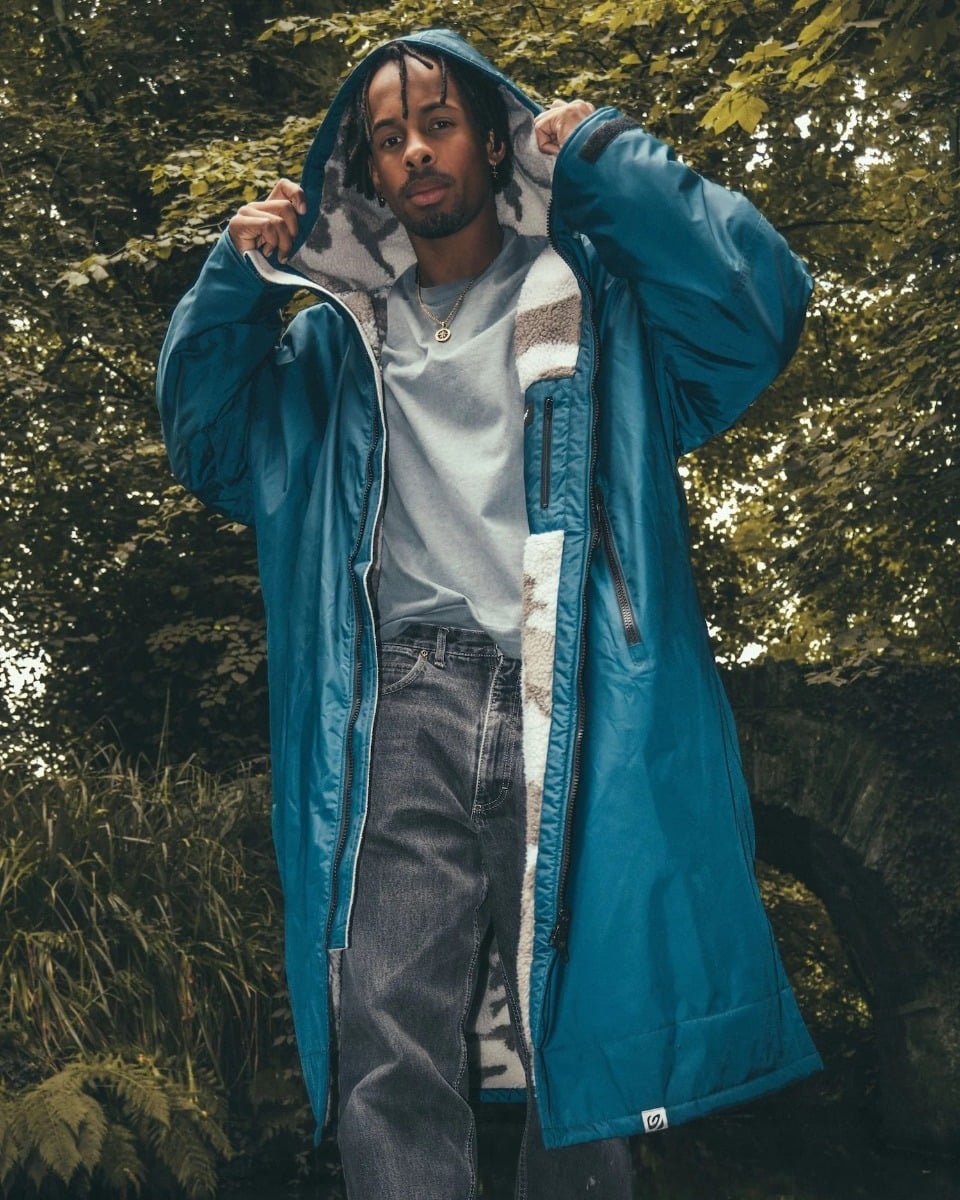 Dryrobe Advance Long Sleeve Changing Robe - Deep Sea Blue / Sand Camo