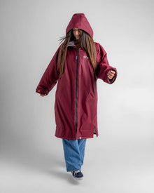 Dryrobe Advance Long Sleeve Changing Robe - Burgundy / Silver Grey