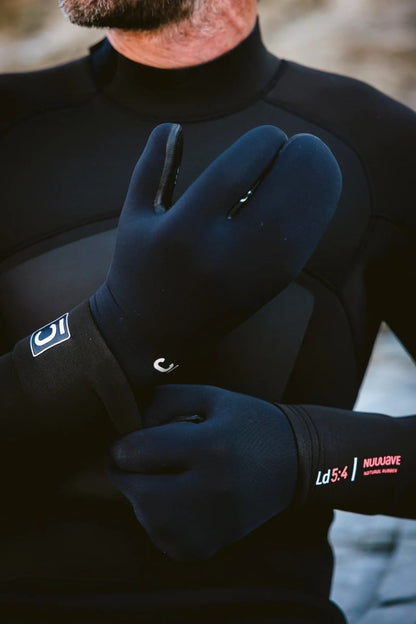 C-Skins Wired+ 5mm LQS Lobster Gloves - Black