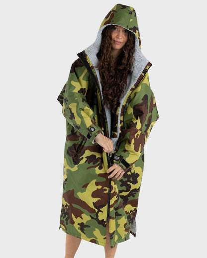 Dryrobe Advance Long Sleeve Changing Robe - Camo / Grey