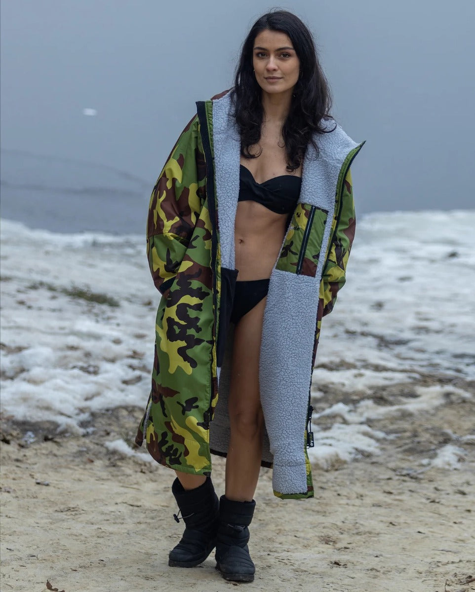 Dryrobe Advance Long Sleeve Changing Robe - Camo / Grey