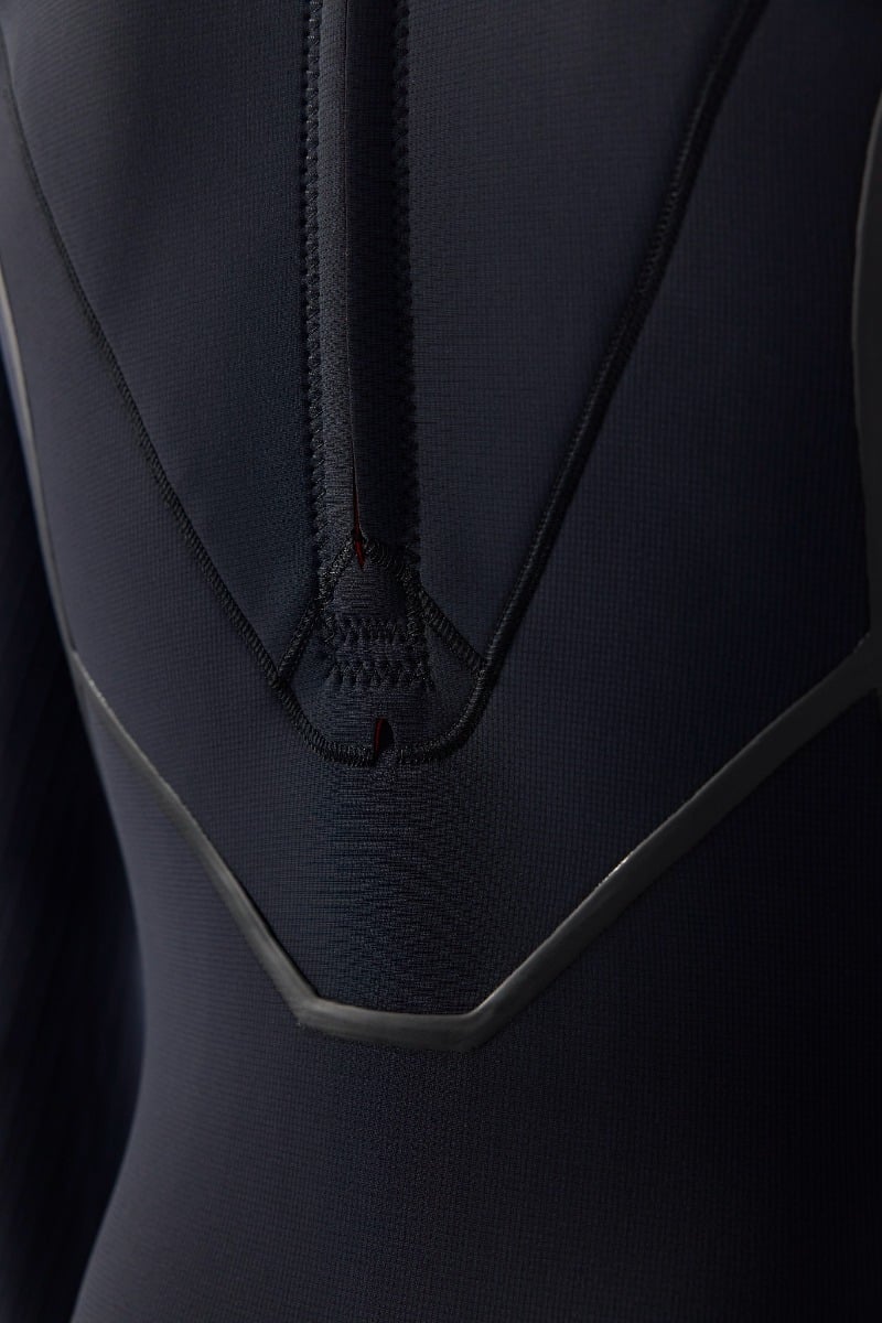 O'Neill Hyperfreak Fire 5/4+mm Back Zip Winter Wetsuit 2026 - Black