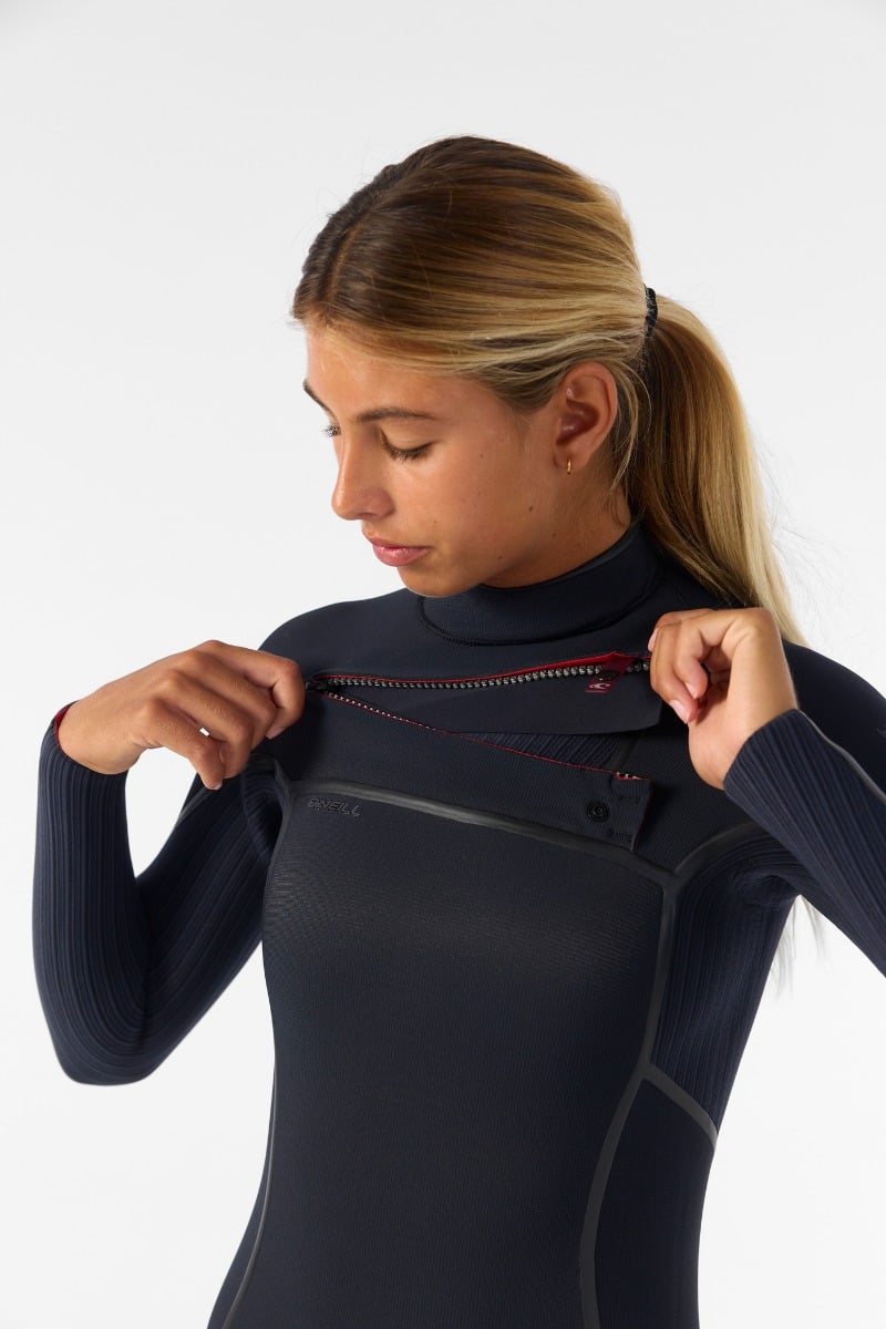 O'Neill Womens Hyperfreak Fire 5/4+mm Chest Zip Winter Wetsuit 2026 - Black