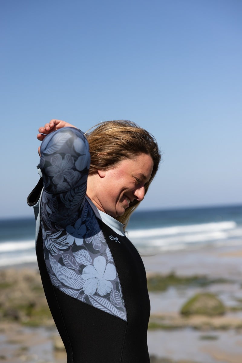 O'Neill Womens Epic 4/3mm Chest Zip Wetsuit (UK 10) SAMPLE - Black/Stormy Palm/Faded Denim