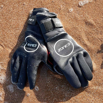 ZONE3 Neoprene Heat-Tech 3.5mm Swim Gloves