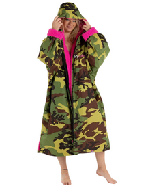 Dryrobe Advance Long Sleeve Changing Robe - Camo / Pink
