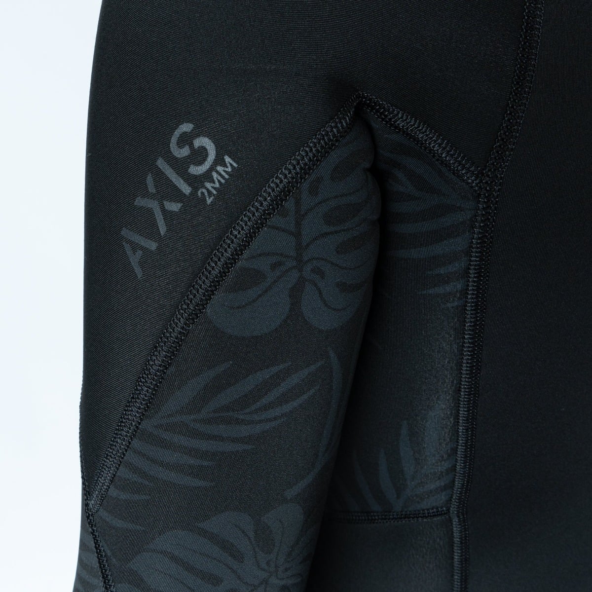 Xcel Womens 2mm Axis Long Sleeve Back Zip Boy Leg Shorty 2025 - Black Palm